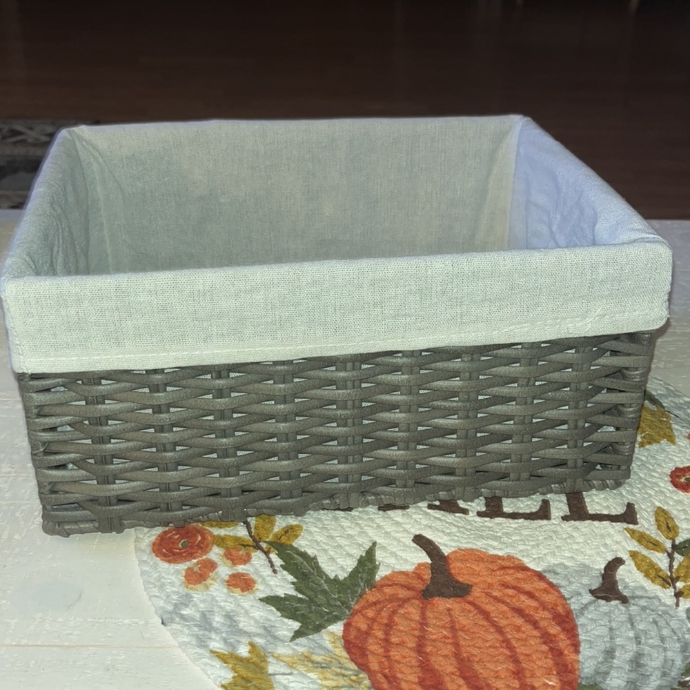 4!! All fit into one easy way to mail! So many uses~ 4 great matching baskets! - Picture 3 of 9
